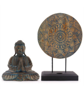 Statue de Bouddha et Mandala de fleurs - Élégance céleste et harmonie