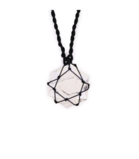 Pendentif Hexagone de pierres précieuses lacé à la main avec Howlite blanche